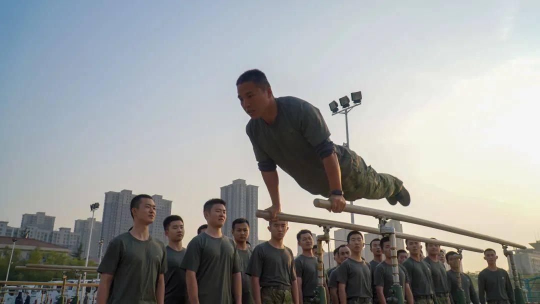 意大利球队斗志昂扬，全力以赴备战下一场较量！的简单介绍