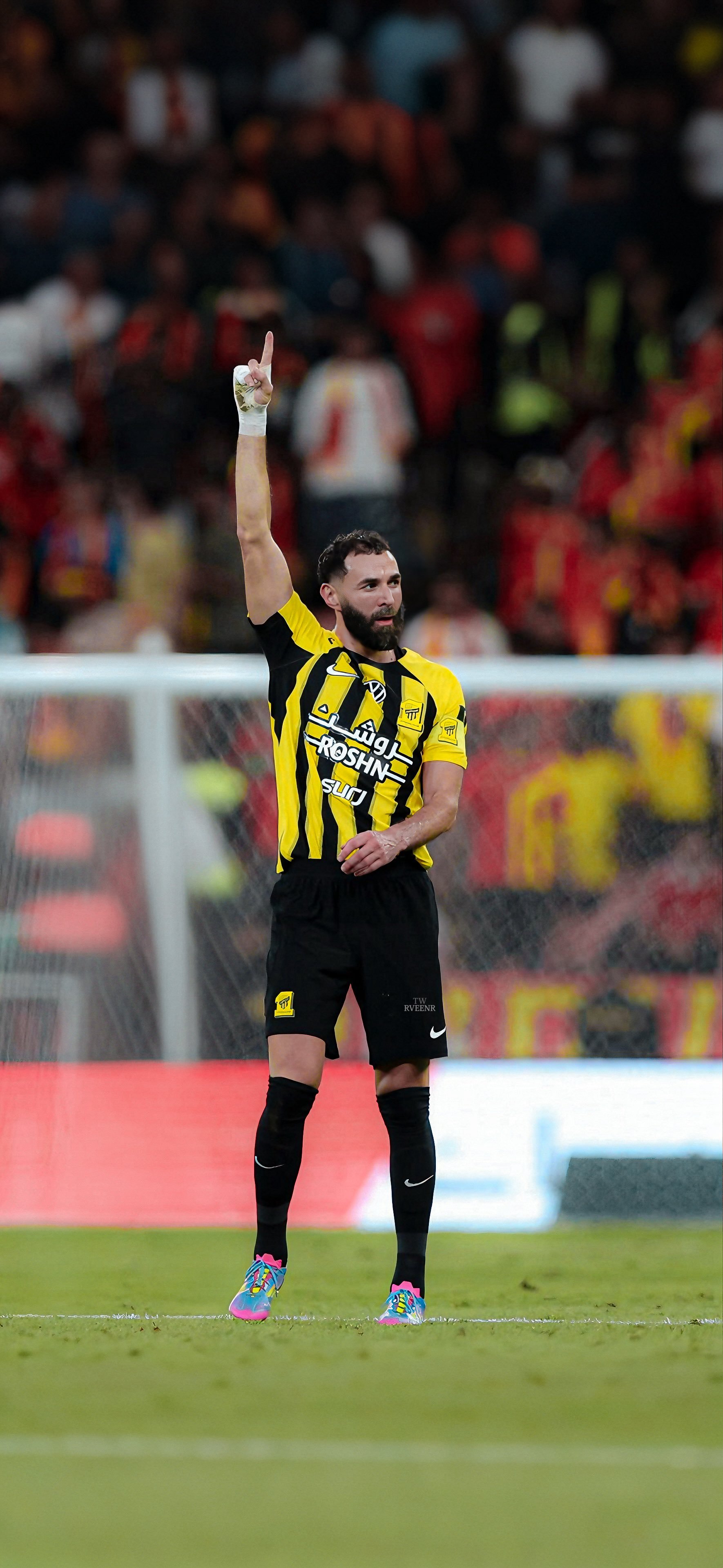 利物浦绝杀皇马,本泽马高光表现 利物浦绝杀皇马,本泽马高光表现