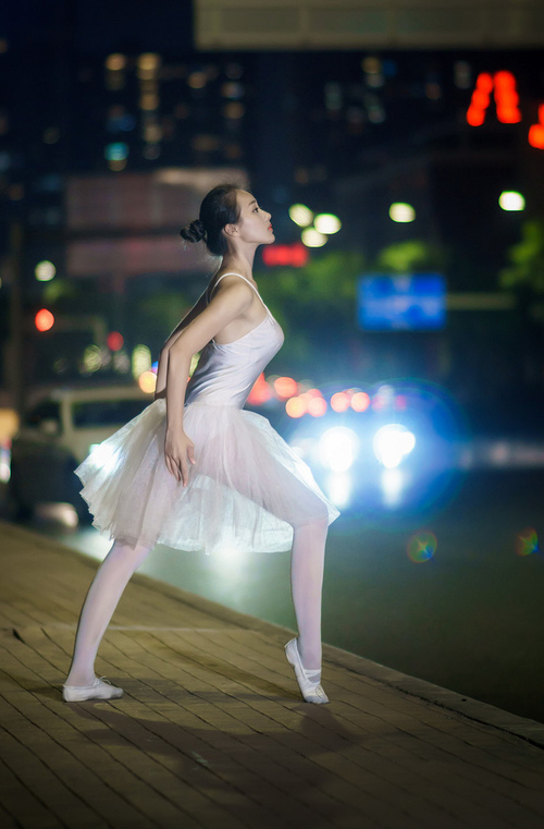 九游娱乐网页-破壁，从利马到马德里的意志远征