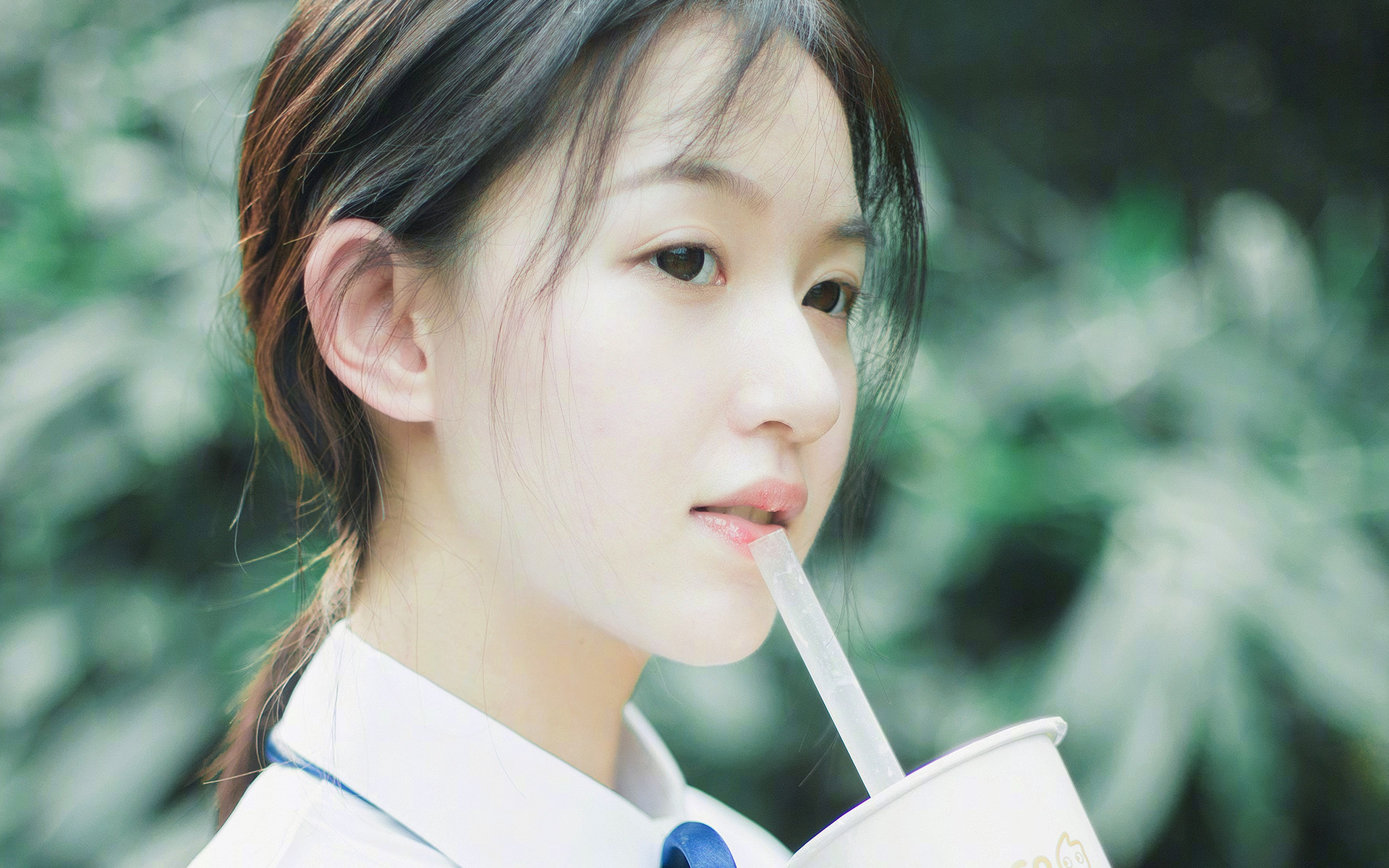 拉文里程碑之夜，鹈鹕全面压制深圳队迎季前赛大胜