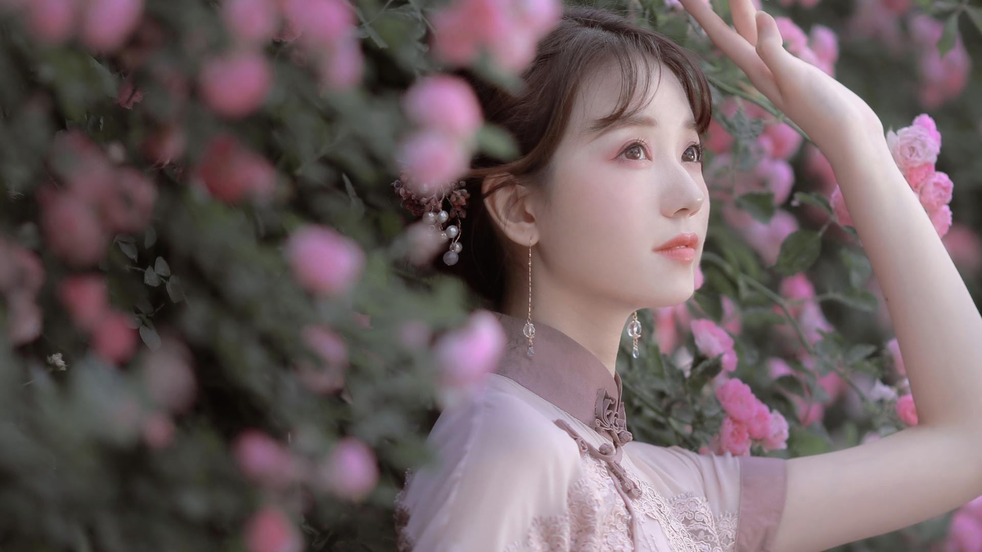 九游体育平台-詹姆斯末节统治比赛，篮网险胜雷霆夺关键胜利